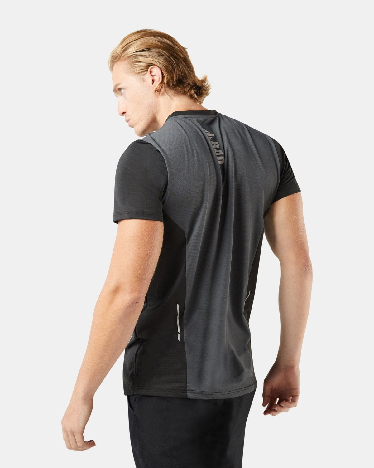 BAD PERFORMANCE™ ADVANCED AIRFLOW MOISTURE-WICKING UPF50+ S/S T-SHIRT