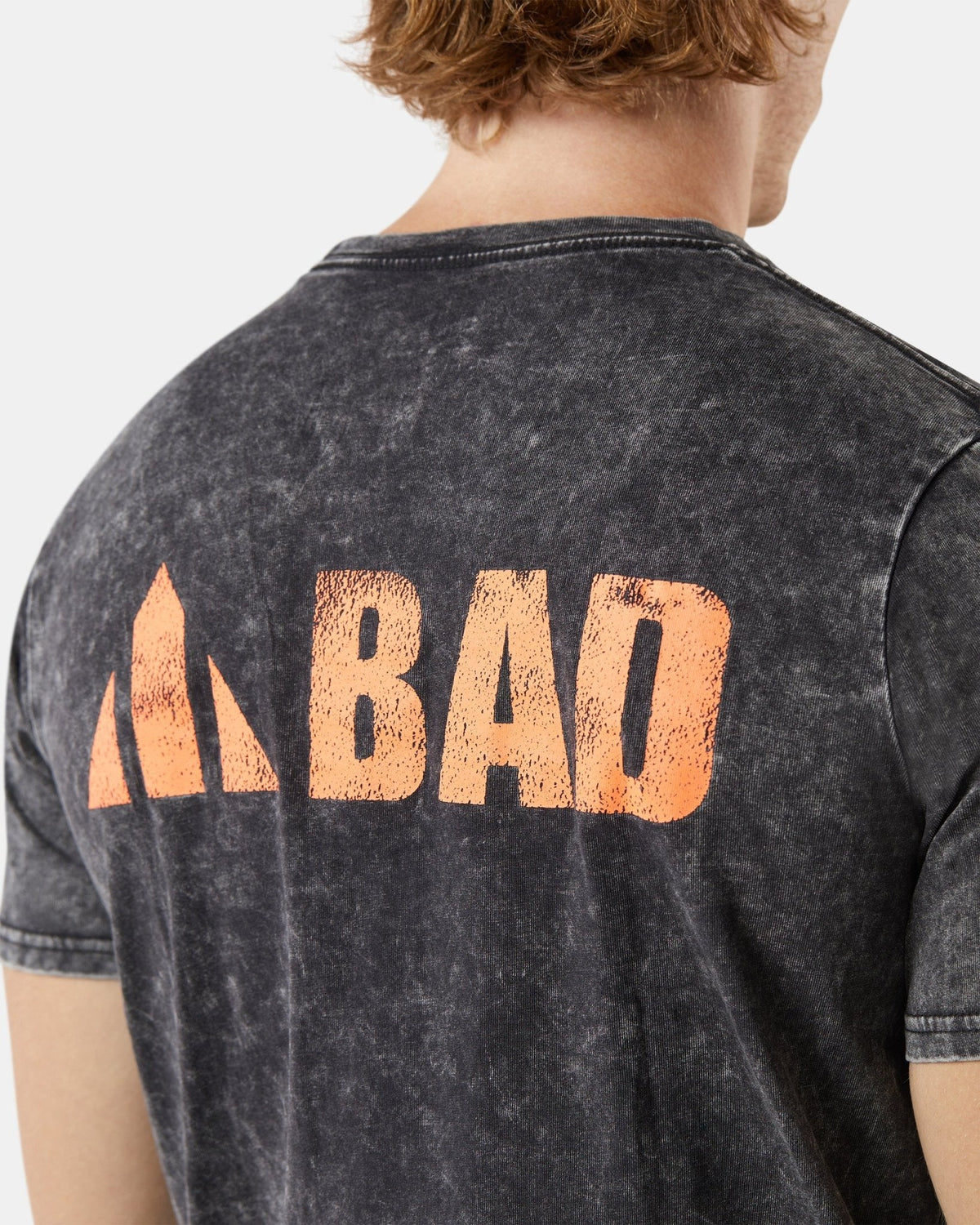 BAD TRADEMARK™ ACID WASH S/S T-SHIRT