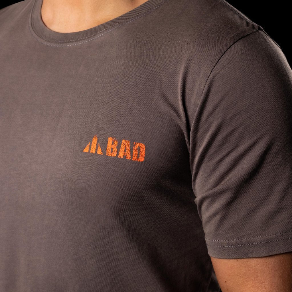 BAD TRADEMARK™ ACID WASH S/S T-SHIRT