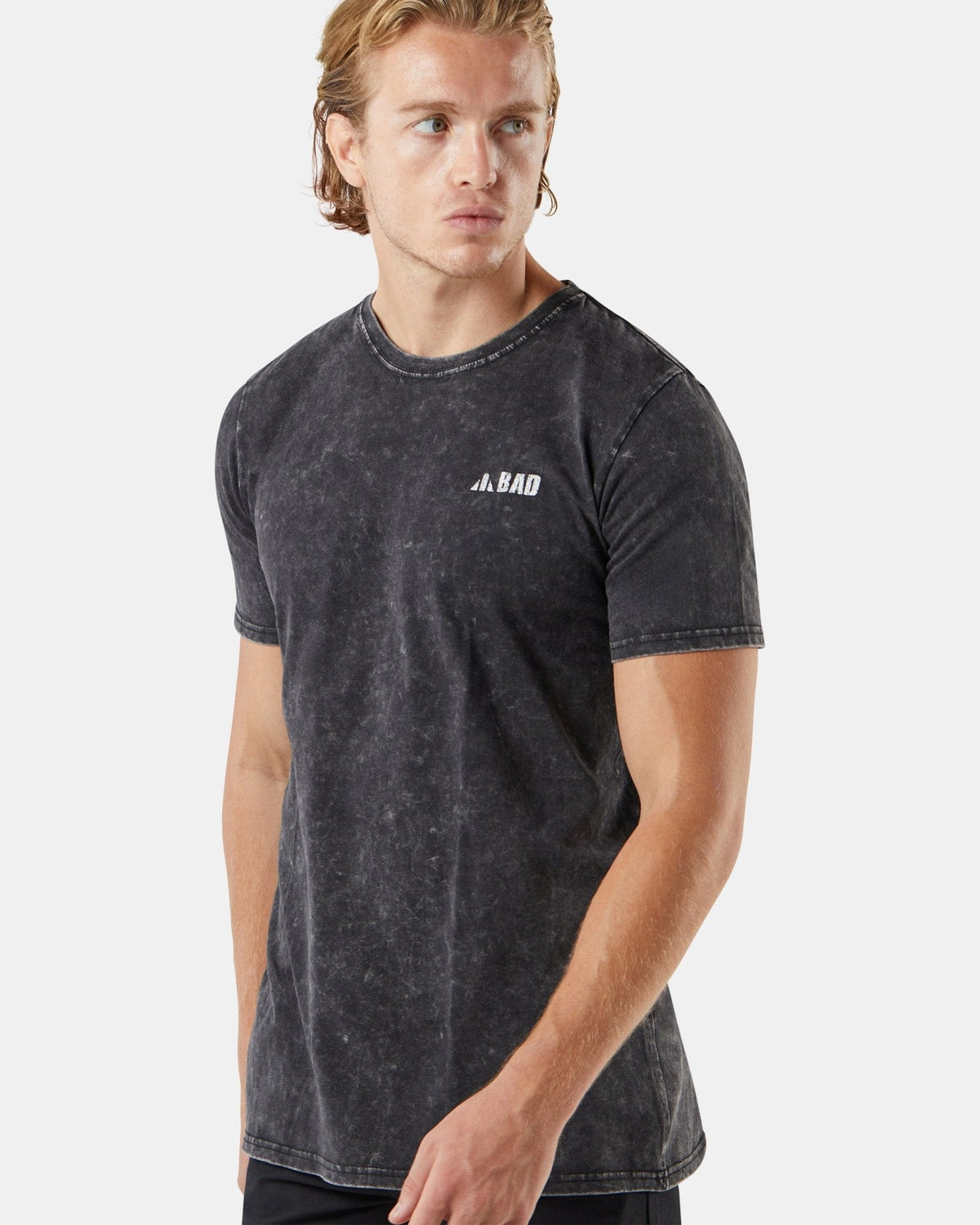 BAD TRADEMARK™ ACID WASH S/S T-SHIRT