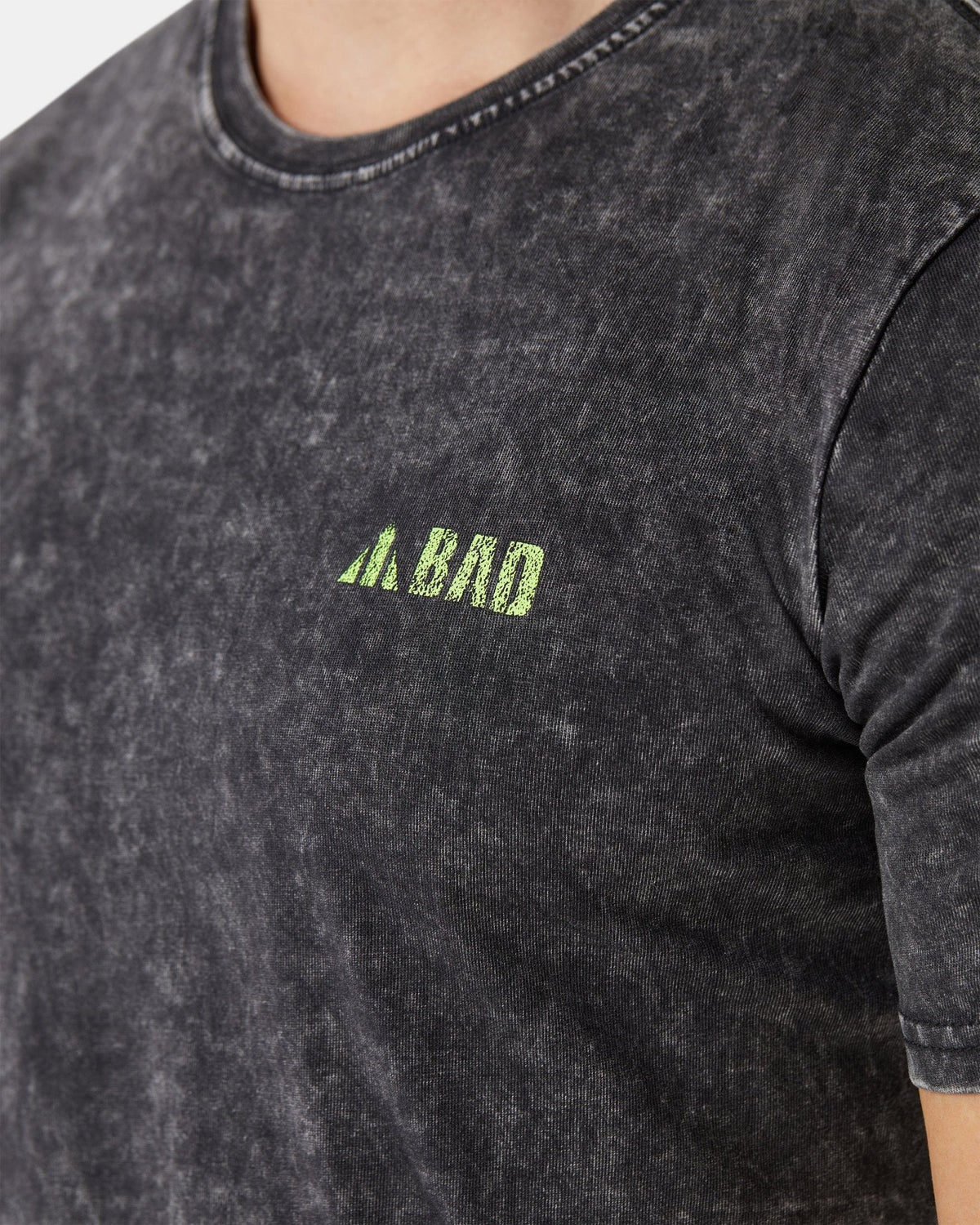 BAD TRADEMARK™ ACID WASH S/S T-SHIRT