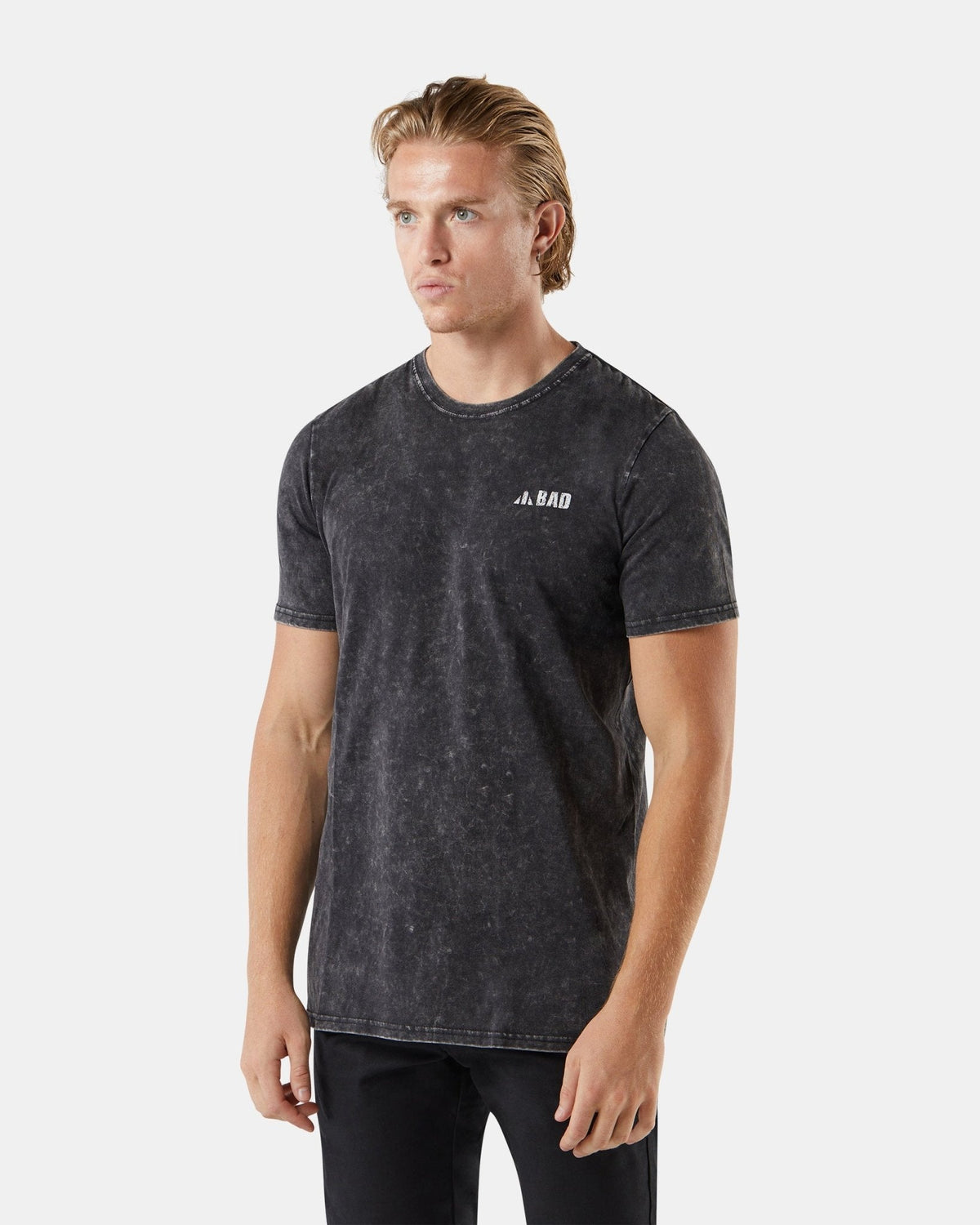 BAD TRADEMARK™ ACID WASH S/S T-SHIRT